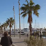 Grande Independante Proche Et Commerces Grande Motte *