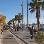 Grande Independante Proche Et Commerces Grande Motte *